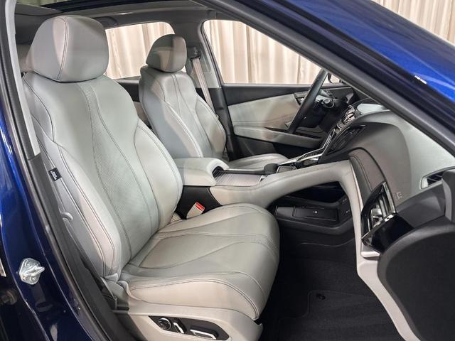 Photo of 2024 Fathom Blue Pearl Acura RDX