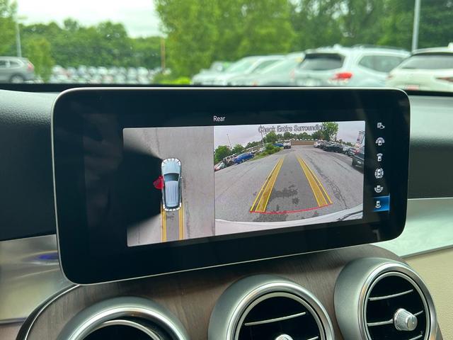 Photo of 2021 White Mercedes-Benz GLC 300