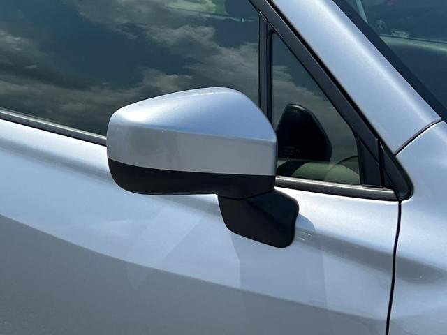 Photo of 2024 Ice Silver Metallic Subaru Forester