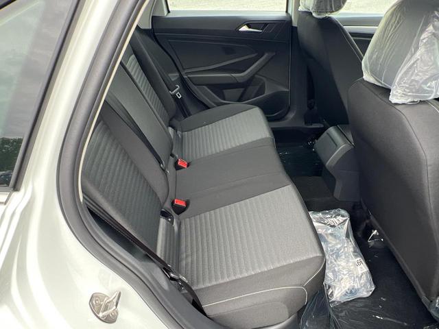 Photo of 2025 Pure White Volkswagen Jetta