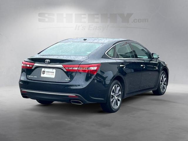 Photo of 2018 Cosmic Gray Mica Toyota Avalon