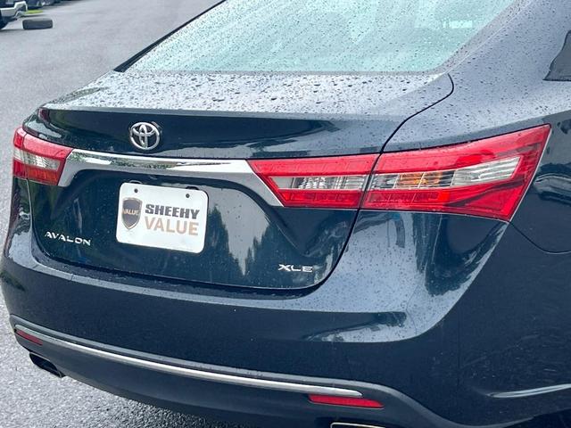 Photo of 2018 Cosmic Gray Mica Toyota Avalon
