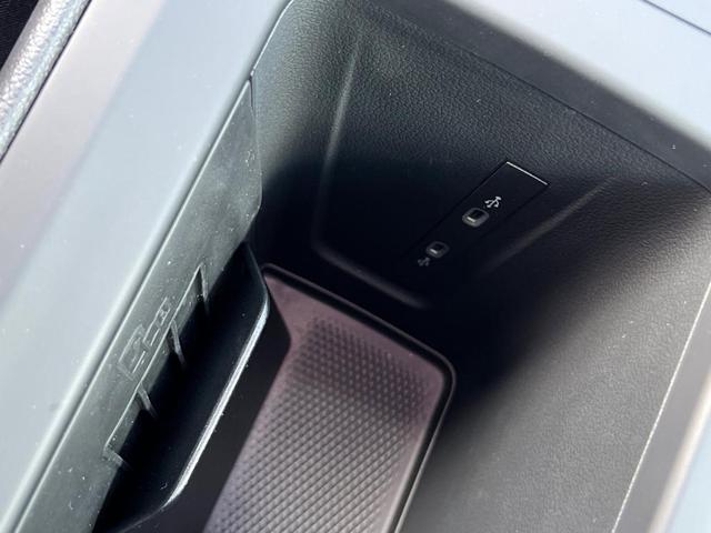 Photo of 2025 Pure White Volkswagen Tiguan