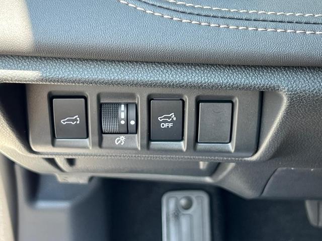 Photo of 2025 Crystal White Subaru Outback