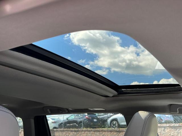 Photo of 2016 Predawn Gray Mica Toyota Highlander