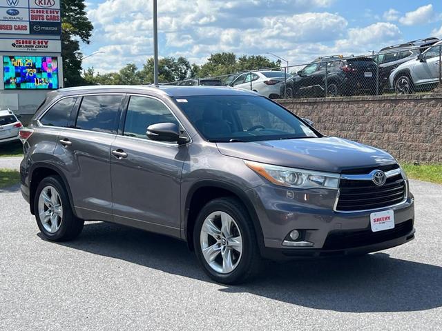 Photo of 2016 Predawn Gray Mica Toyota Highlander