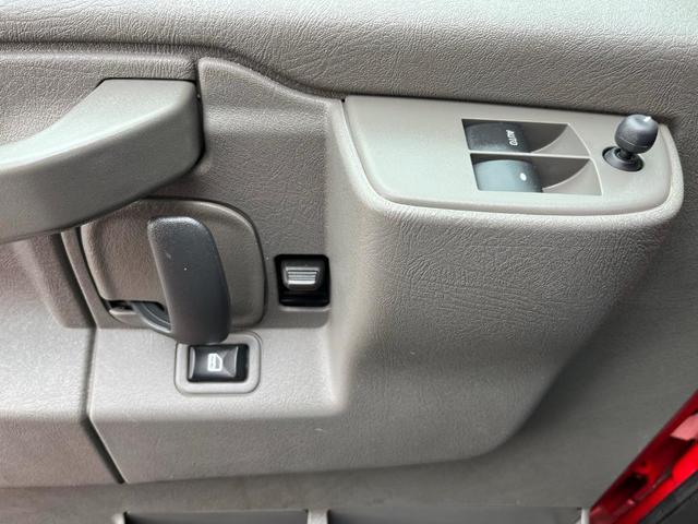 Photo of 2023 Cardinal Red GMC Savana 3500