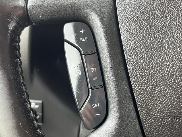Photo of 2023 Cardinal Red GMC Savana 3500