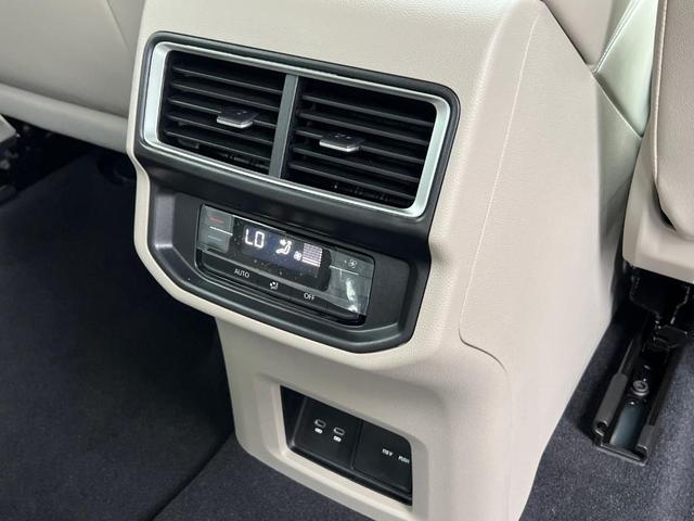 Photo of 2026 Gray Volkswagen Atlas