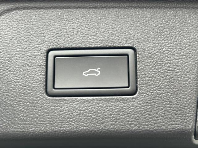 Photo of 2026 Gray Volkswagen Atlas