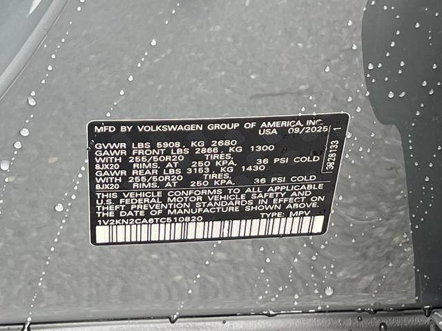 Photo of 2026 Gray Volkswagen Atlas