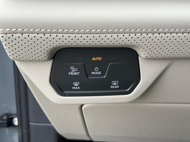 Photo of 2026 Gray Volkswagen Atlas