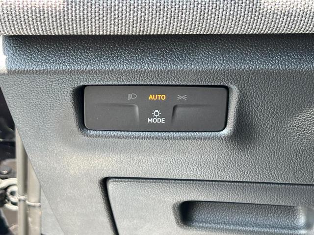 Photo of 2025 Deep Black Pearl Effect Volkswagen Tiguan