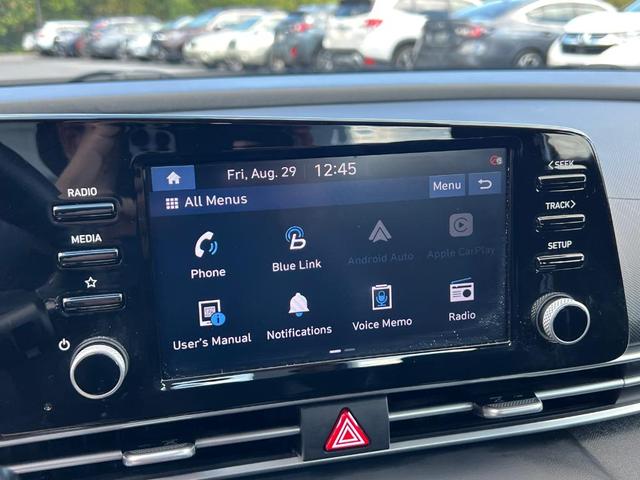 Photo of 2021 Shimmering Silver Pearl Hyundai ELANTRA