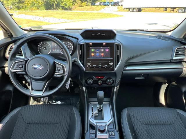 Photo of 2019 Ice Silver Metallic Subaru Forester