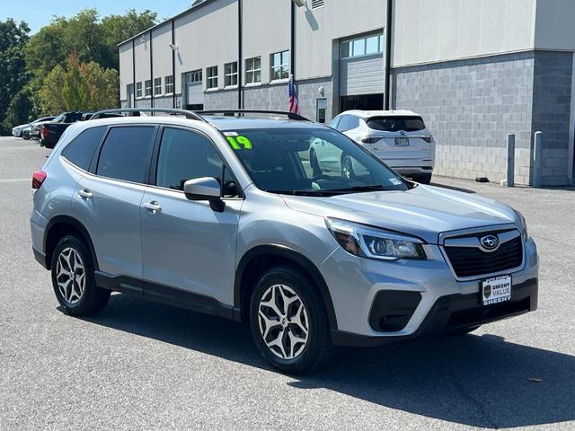 Photo of 2019 Ice Silver Metallic Subaru Forester