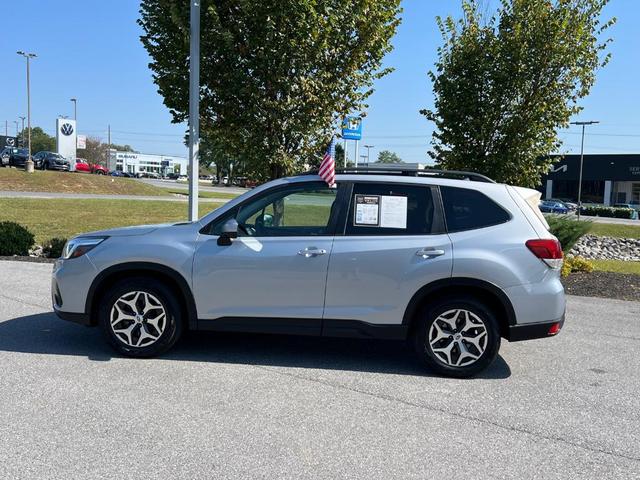 Photo of 2019 Ice Silver Metallic Subaru Forester