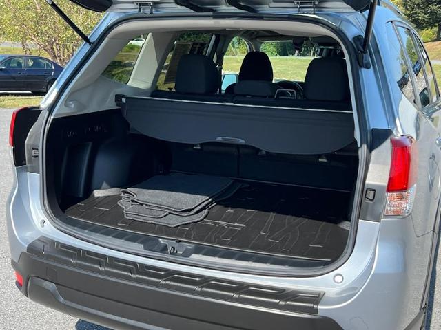 Photo of 2019 Ice Silver Metallic Subaru Forester