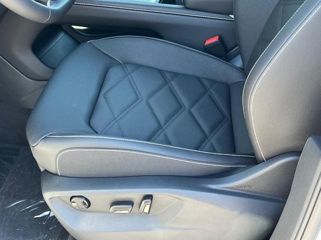 Photo of 2026 White Pearl Volkswagen Atlas