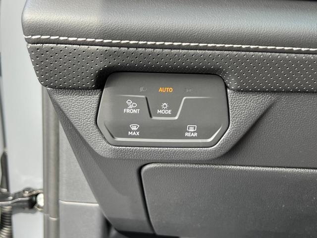 Photo of 2026 Pure Gray Volkswagen Atlas