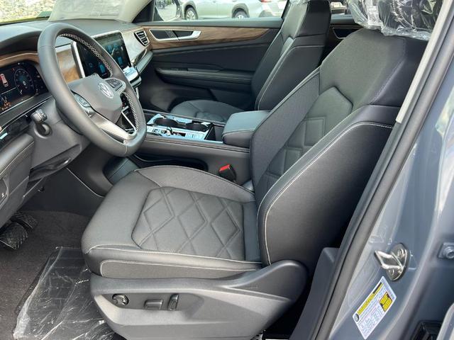 Photo of 2026 Pure Gray Volkswagen Atlas