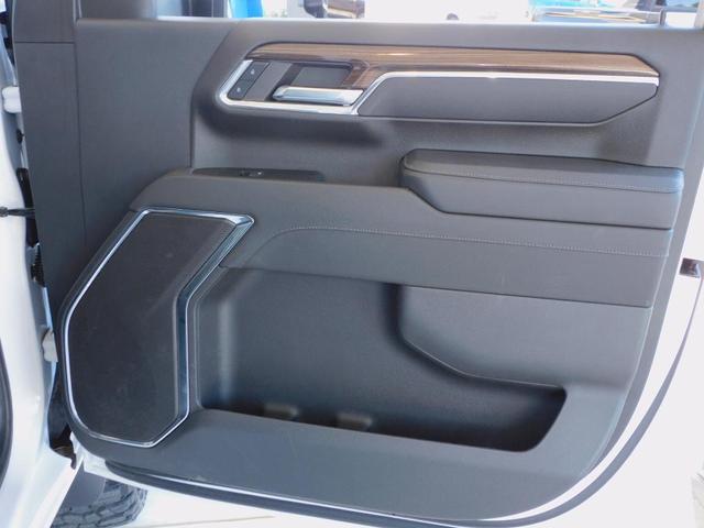 Photo of 2024 White Chevrolet Silverado 2500