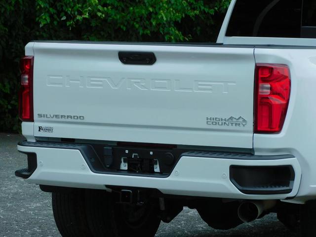 Photo of 2023 White Chevrolet Silverado 3500