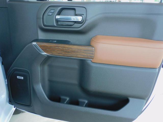 Photo of 2023 White Chevrolet Silverado 3500