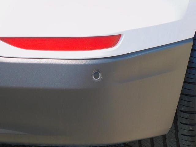 Photo of 2023 White Chevrolet Equinox