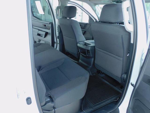 Photo of 2022 White Toyota Tundra