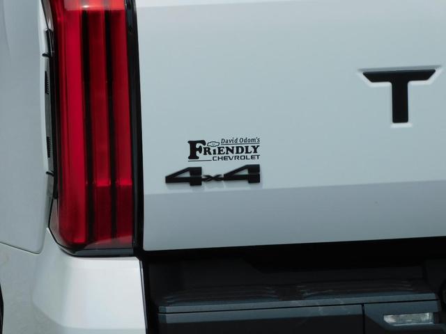 Photo of 2022 White Toyota Tundra
