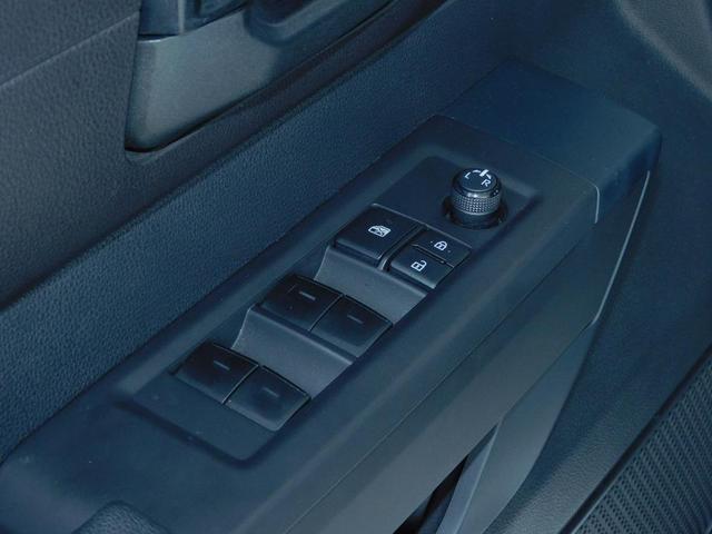 Photo of 2022 White Toyota Tundra