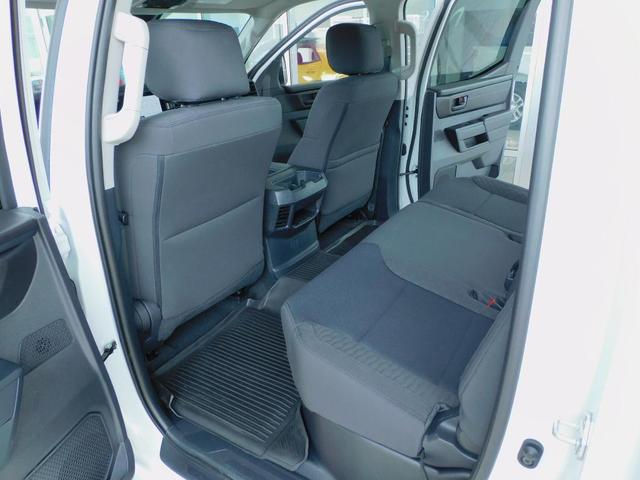 Photo of 2022 White Toyota Tundra