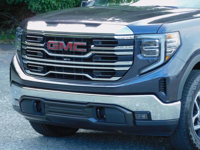 Photo of 2024 Gray GMC Sierra 1500