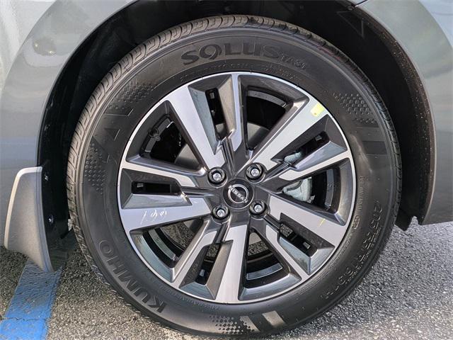Photo of 2025 Gun Metallic Nissan Versa