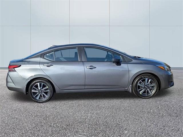 Photo of 2025 Gun Metallic Nissan Versa