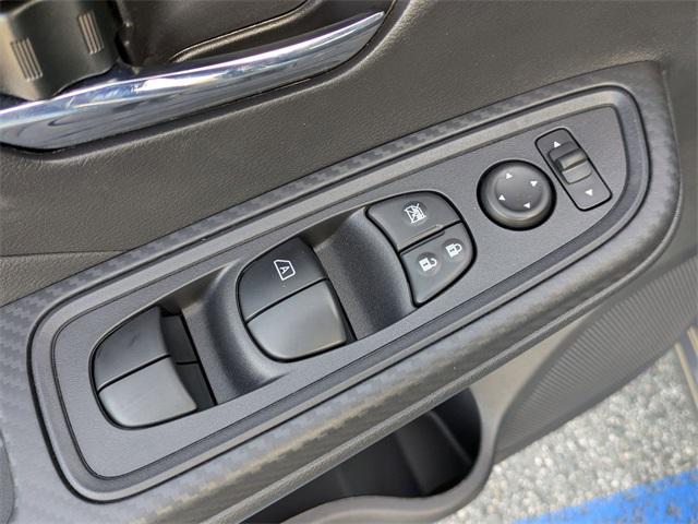 Photo of 2025 Gun Metallic Nissan Versa