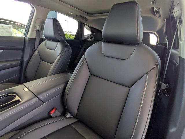 Photo of 2025 Everest White Pearl Tricoat Nissan Murano