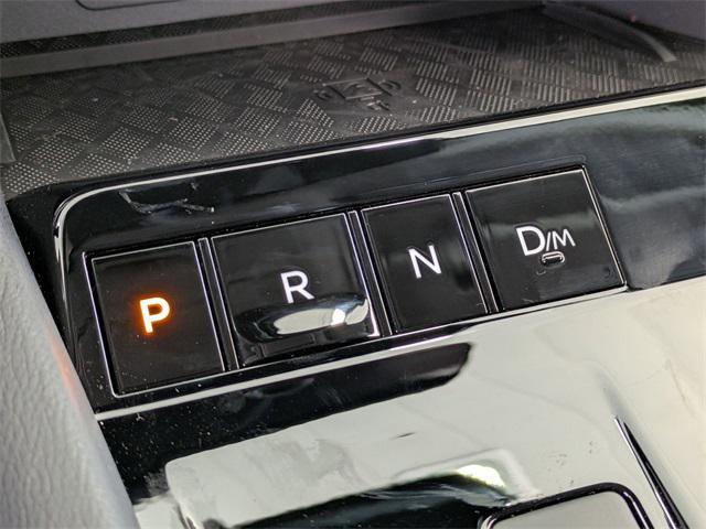 Photo of 2025 Everest White Pearl Tricoat Nissan Murano