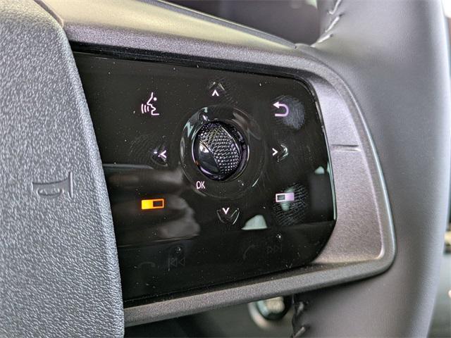 Photo of 2025 Everest White Pearl Tricoat Nissan Murano