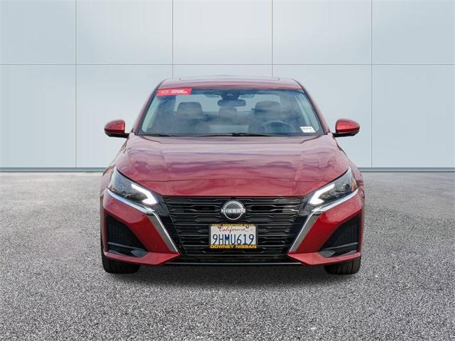 Photo of 2023 Scarlet Ember Tintcoat Nissan Altima
