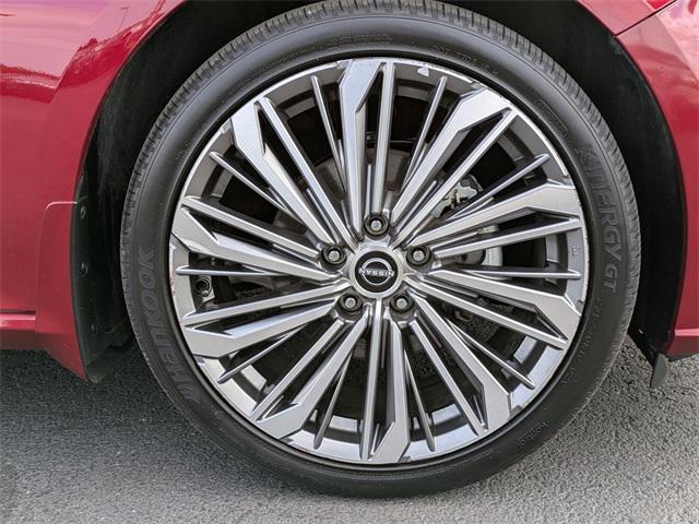 Photo of 2023 Scarlet Ember Tintcoat Nissan Altima