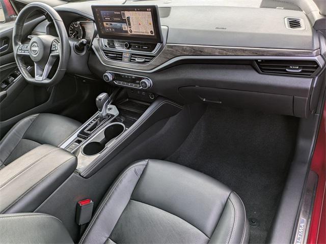 Photo of 2023 Scarlet Ember Tintcoat Nissan Altima