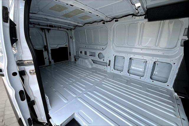 Photo of 2025 Oxford White Ford Transit-350