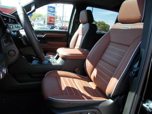 Photo of 2025 Onyx Black GMC Sierra 1500