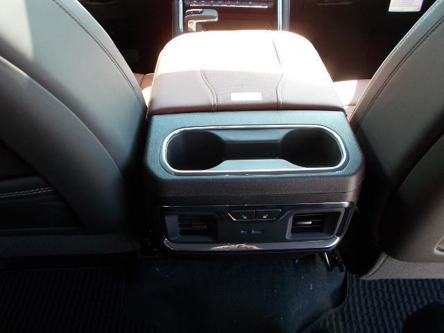 Photo of 2025 Onyx Black GMC Sierra 1500