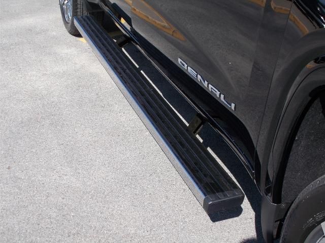 Photo of 2025 Onyx Black GMC Sierra 1500