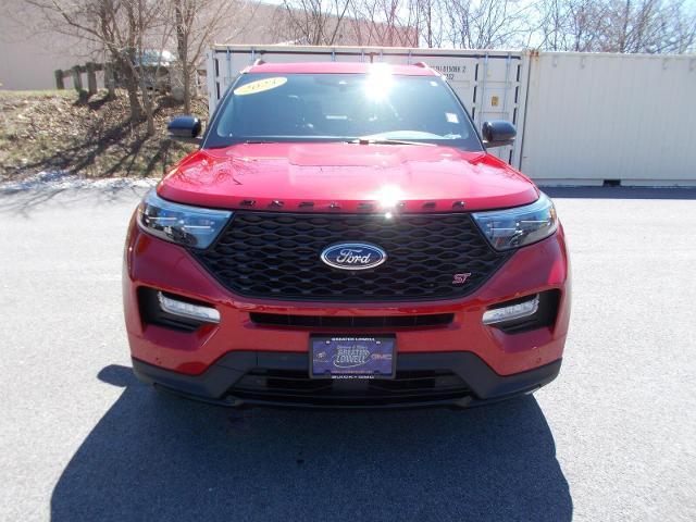 Photo of 2023 Rapid Red Metallic Tinted Clearcoat Ford Explorer