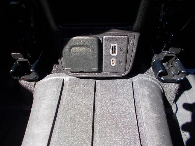 Photo of 2020 Ebony Twilight Metallic Buick Encore GX