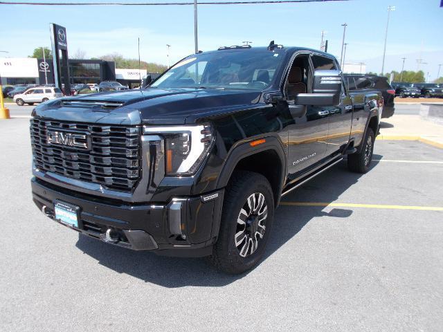 Photo of 2024 Onyx Black GMC Sierra 3500